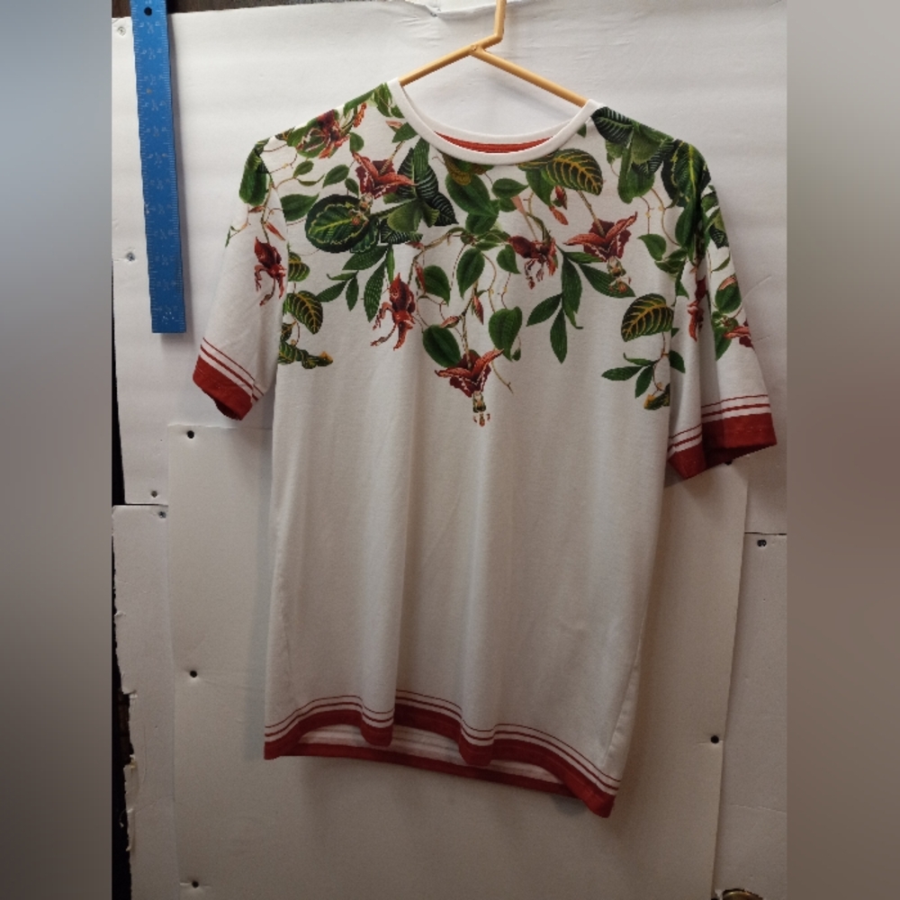 Zara Man Basic Floral Print Regular Fit Novelty Casualwear T-Shirt Streetwear